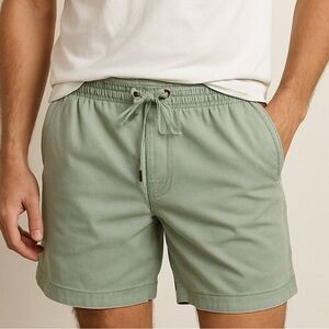 GAP Men’s Green Pull-On Shorts – Size M Cotton Stretch Casual Fit